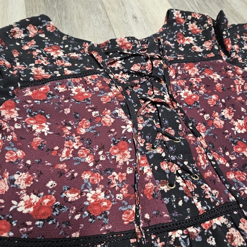 Knox Rose Floral Embroidered Tiered Relaxed Fit Peasant Top Blouse Womens Small - Picture 7 of 12